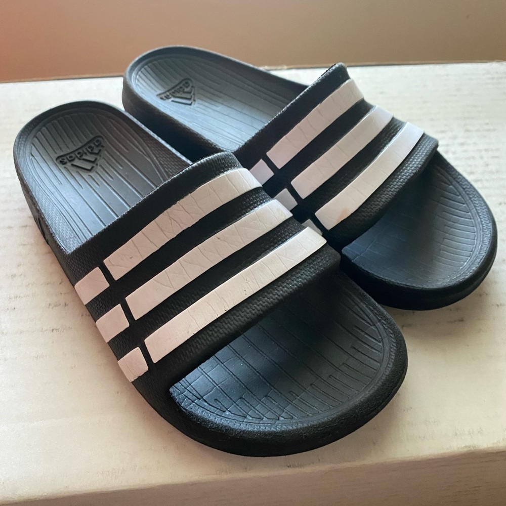 Kids Adidas slides